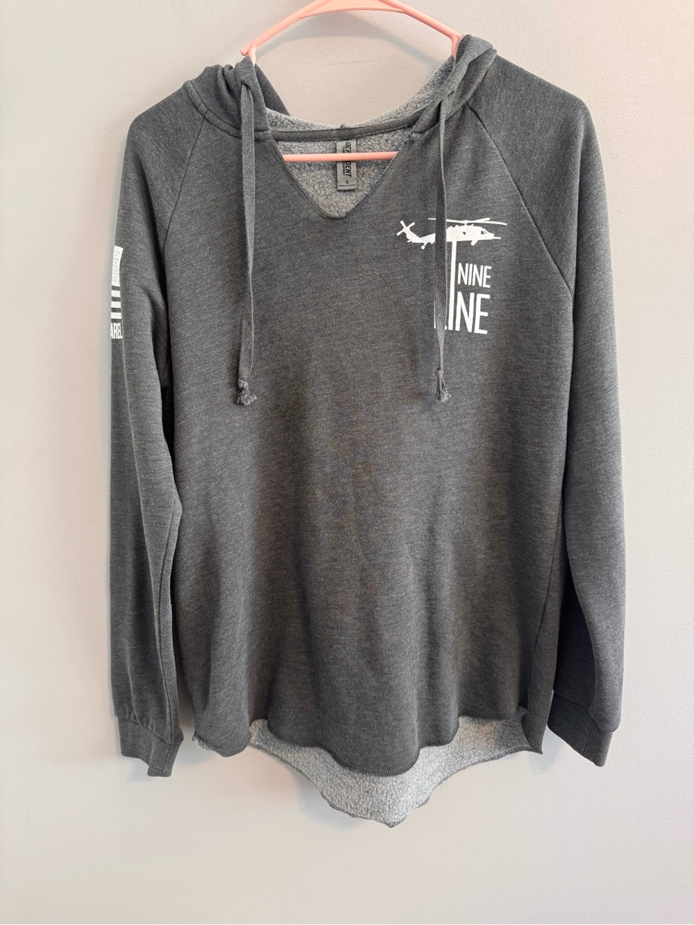 Nine Line Apparel Gray Patriotic Flag Pledge Graphic Hoodie Small